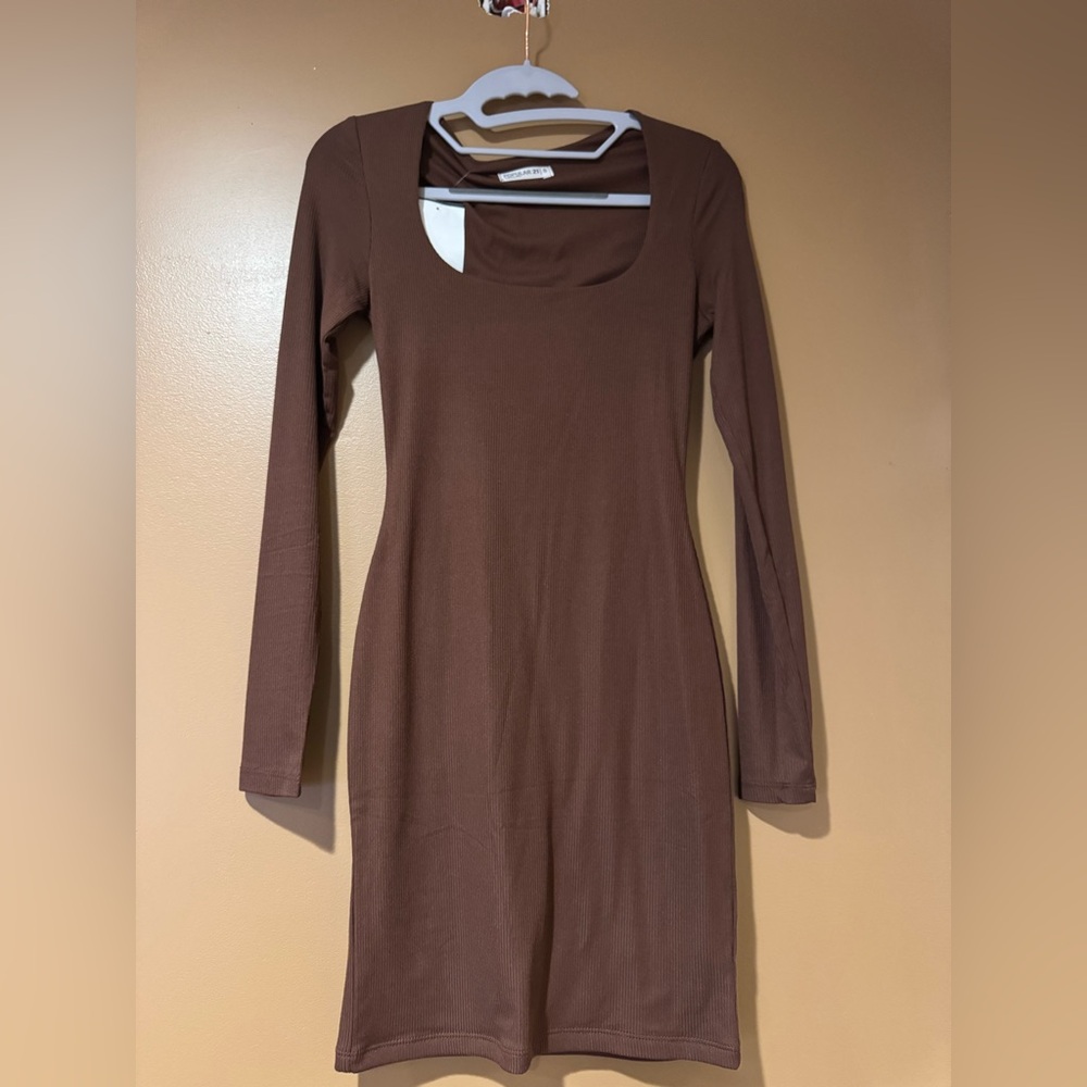 Elegant Brown Long Sleeve Dress
